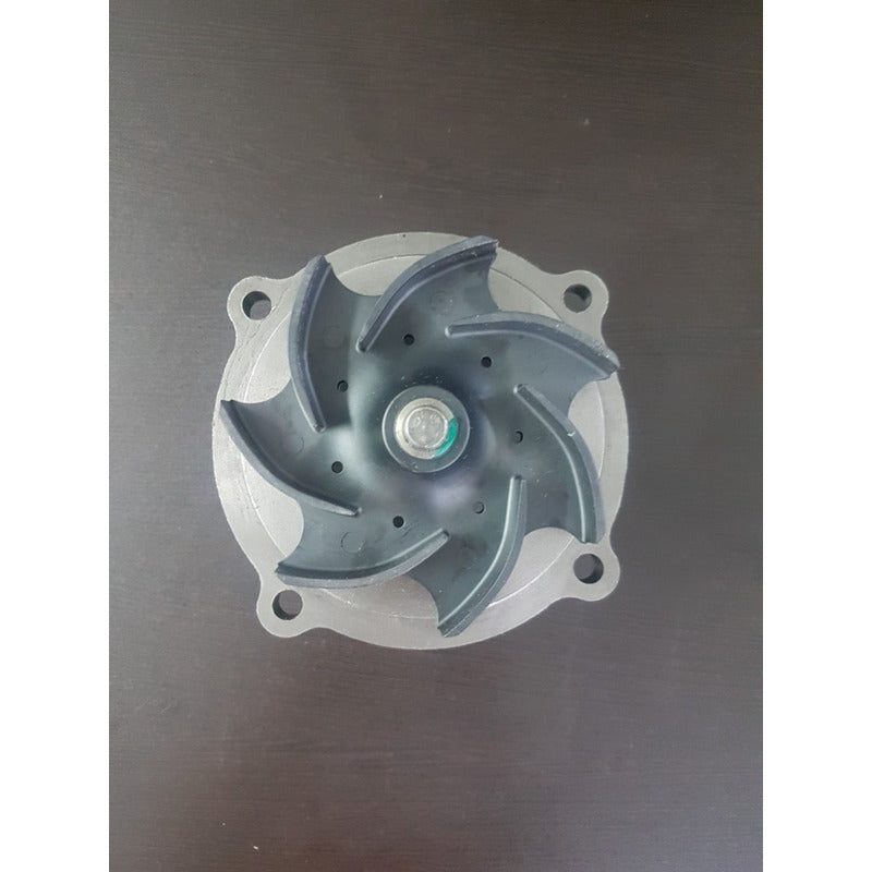 Bomba De Agua Navistar Vt365 02-07 Carcasa De Fierro Colado