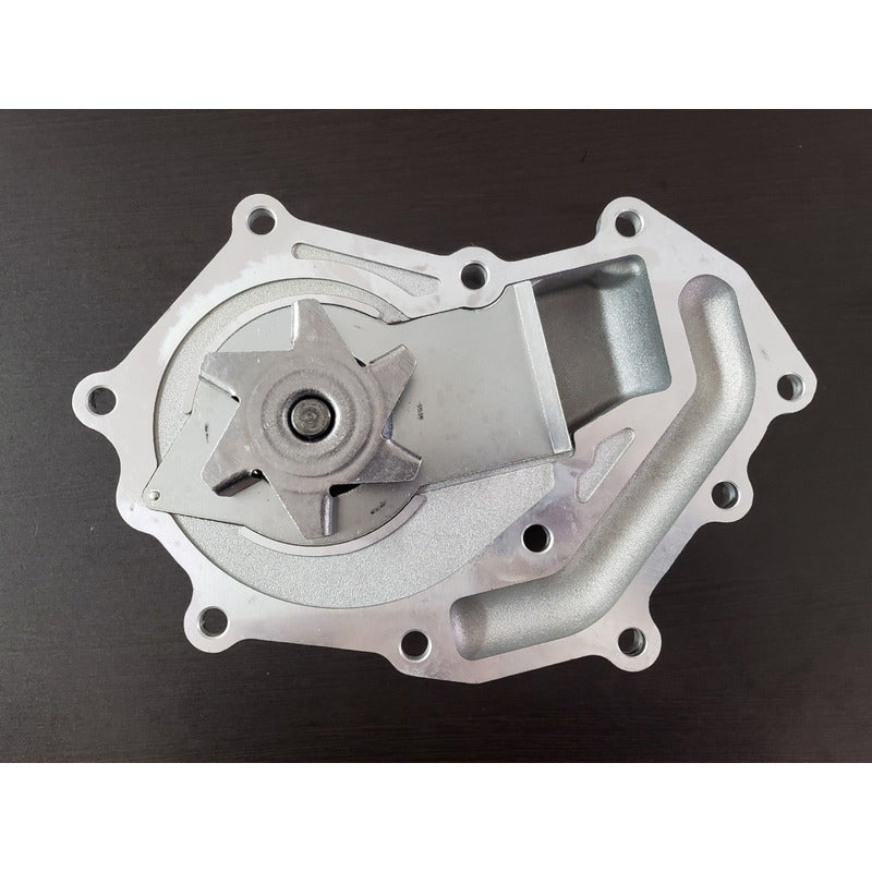 Bomba De Agua Nissan Urvan Diesel 3.0l L4 2008-2011