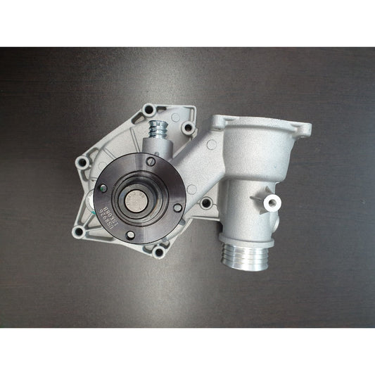 Bomba De Agua Bmw 540i 740i 740il 840ci 96-98 V8 4.4l