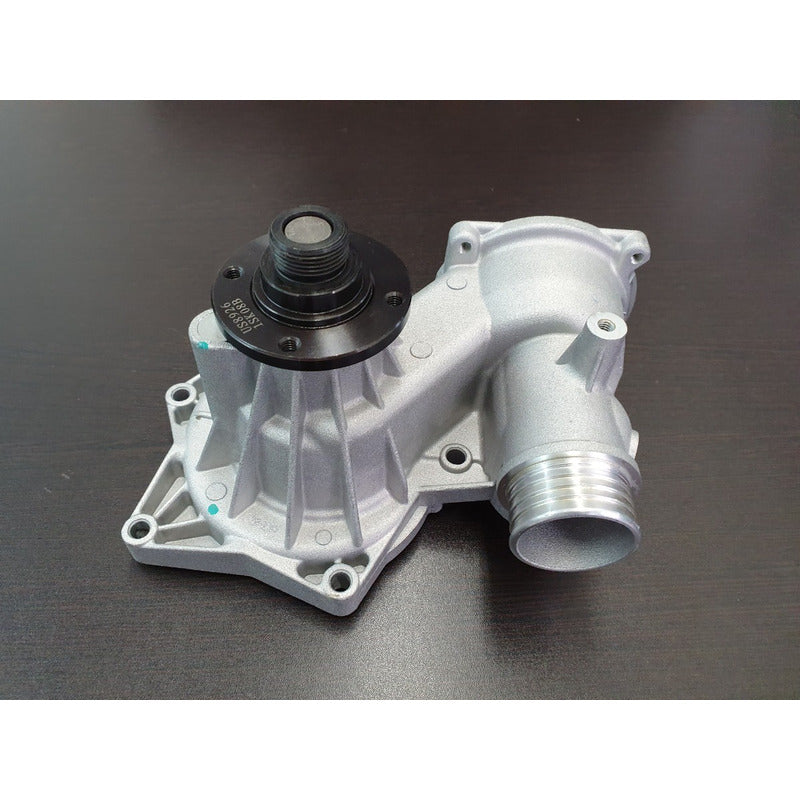 Bomba De Agua Bmw 540i 740i 740il 840ci 96-98 V8 4.4l